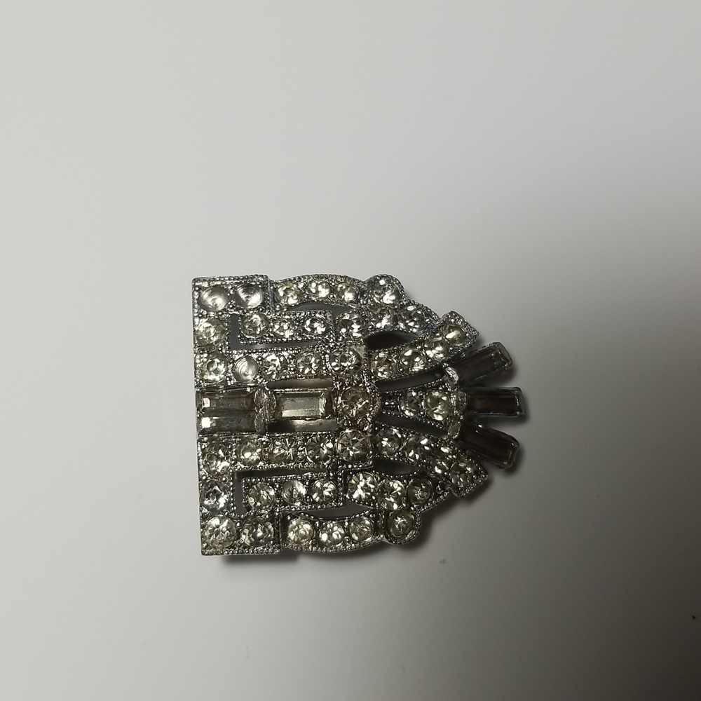 Vintage art, deco, brooch, or scarf clip